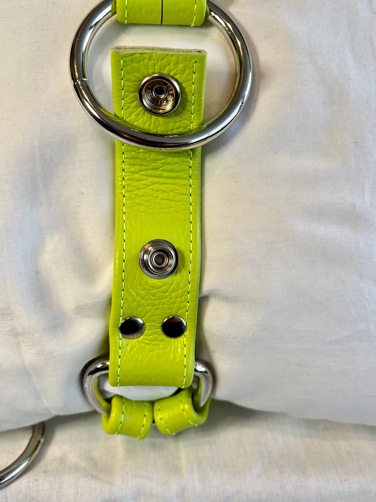 Thigh Harness - Strapon - Acid Green Leather - Size Inclusive