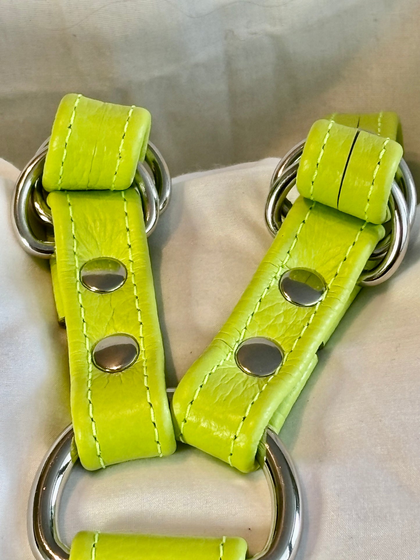 Thigh Harness - Strapon - Acid Green Leather - Size Inclusive