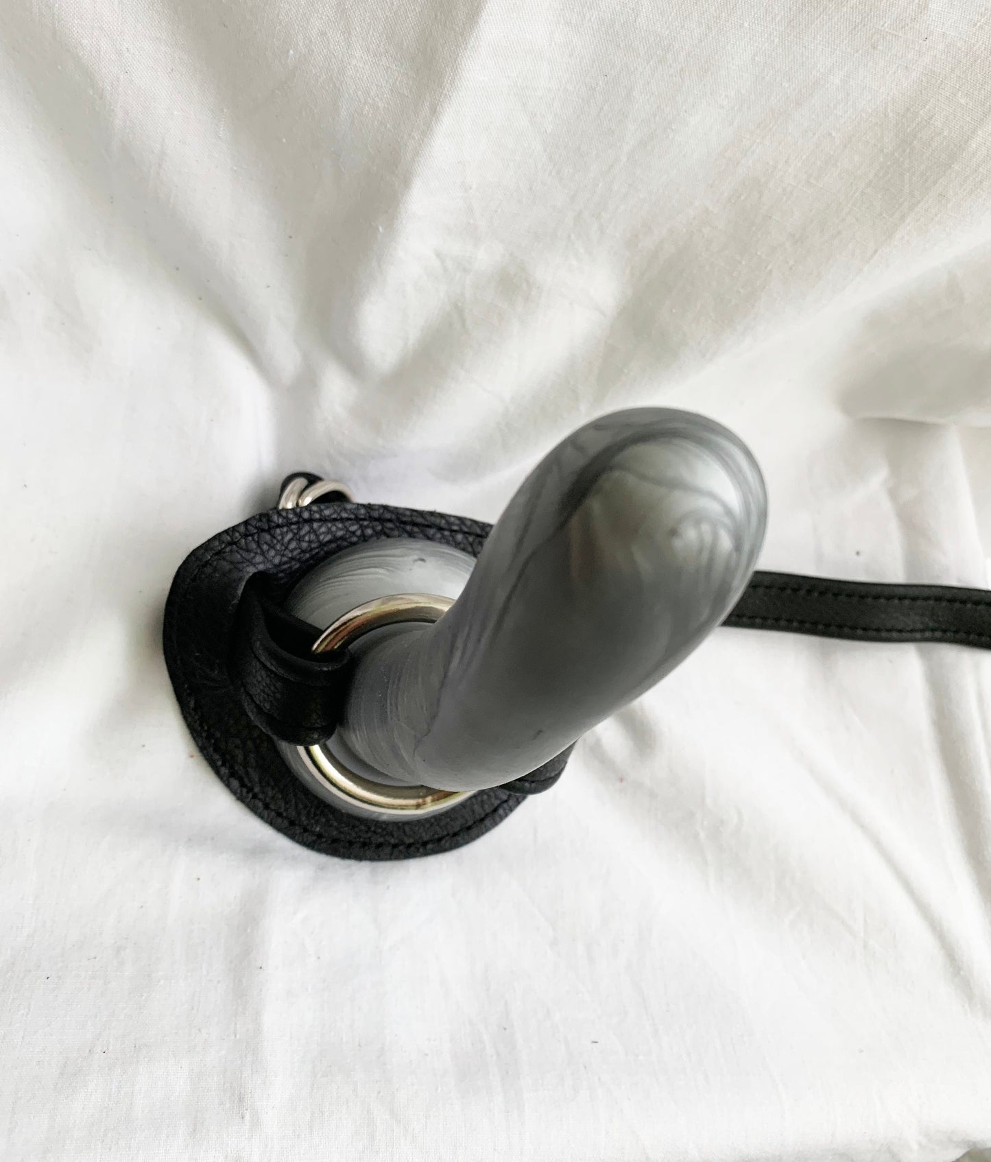 Hand Harness Strapon (Knucklefucker) Black Leather (ONE SIZE)